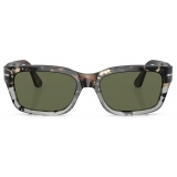Persol - PO3301S - Tartaruga Grigia Taglio Marrone / Polarizzata Verde - Occhiali da Sole - Persol Eyewear