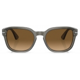 Persol - PO3305S - Grigio Talpa Trasparente / Marrone Polarizzate - Occhiali da Sole - Persol Eyewear