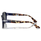Persol - PO3304S - Blu Opale / Grigio Scuro - Occhiali da Sole - Persol Eyewear