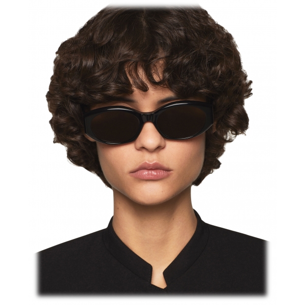 Stella McCartney - Falabella Oval Sunglasses - Glossy Black - Sunglasses - Stella McCartney Eyewear