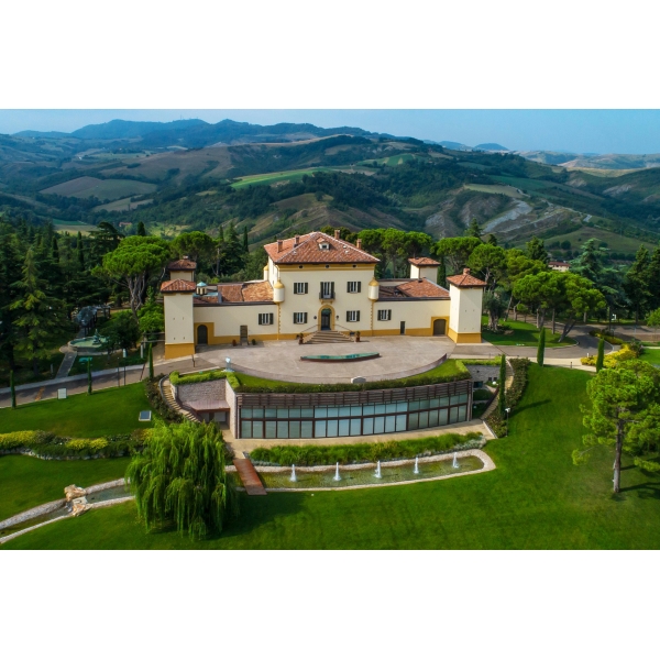 Palazzo di Varignana - Golf & Spa - 4 Days 3 Nights - Crystal Pool - Varsana SPA - Italy - Exclusive Luxury