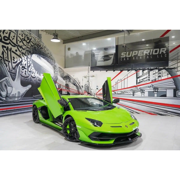 Superior Car Rental - Lamborghini Aventador SVJ - Green - Exclusive Luxury Rent