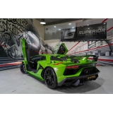 Superior Car Rental - Lamborghini Aventador SVJ - Green - Exclusive Luxury Rent