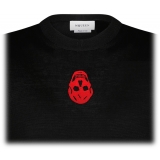 Alexander McQueen - Maglione in Maglia Nera con Logo Teschio - Nero Rosso - Alexander McQueen Exclusive Luxury Collection