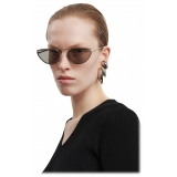 Alexander McQueen - Occhiali da Sole Cat-Eye Front Piercing da Donna - Argento - Alexander McQueen Eyewear