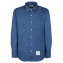 Thom Browne - Camicia in Denim con Toppa con Logo in Cotone Blu Scuro - Thom Browne Exclusive Luxury Collection