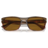 Persol - PO3341S - Marrone a Righe Rosso Sfumato / Marrone - Occhiali da Sole - Persol Eyewear