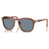 Persol - PO3345S - Terra di Siena / Blu - Occhiali da Sole - Persol Eyewear