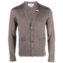 Thom Browne - Cardigan con Scollo a V Rilassato a Righe in Jersey di Lana Merino Fine - Thom Browne Exclusive Luxury Collection