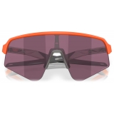 Oakley - Sutro Lite Sweep - Prizm Road Black - Matte Neon Orange - Occhiali da Sole - Oakley Eyewear