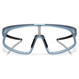 Oakley - RSLV - Clear To Black Iridium Photochromic - Matte Transparent Stonewash - Occhiali da Sole