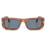 Persol - PO3362S - Terra di Siena / Blu - Occhiali da Sole - Persol Eyewear