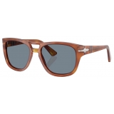 Persol - PO3366S - Terra di Siena / Blu - Occhiali da Sole - Persol Eyewear