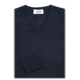 Avvenice - Finis - Maglione Scollo a V Uomo in Cashmere Extrafine Loro Piana - Blu - Maglieria - Luxury Exclusive Collection