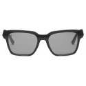 Ferrari - Ferrari Sunglasses in Black Acetate with Polarised Grey Lens - Sunglasses - Ferrari Eyewear