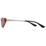 Alexander McQueen - Occhiali da Sole con Fibbia A T Laterale da Donna - Rosso Argento - Alexander McQueen Eyewear