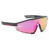 Prada - Prada Linea Rossa Impavid Collection - Occhiali da Sole Avvolgente - Ghisa Metallizzato Rosa Fluo - Prada