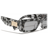 Dolce & Gabbana - Occhiale da Sole DG Plaque - Pizzo Nero Grigio - Dolce & Gabbana Eyewear