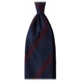 Viola Milano - Cravatta in Shantung con Righe Multiple - Navy/Vino - Handmade in Italy - Luxury Exclusive Collection