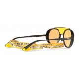 Dolce & Gabbana - Occhiale da Sole in Metallo con Banda in Tessuto - Giallo - Dolce & Gabbana Eyewear