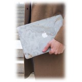 Woodcessories - Real Stone MacBook Cover - Camo Gray - MacBook 13 Air / Pro - Eco Skin Stone - Apple Logo