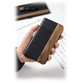 Woodcessories - Eco Wallet Flip Cover - Vero Legno e Pelle - Noce Ricco - iPhone X / XS - Eco Case - Flip Collection