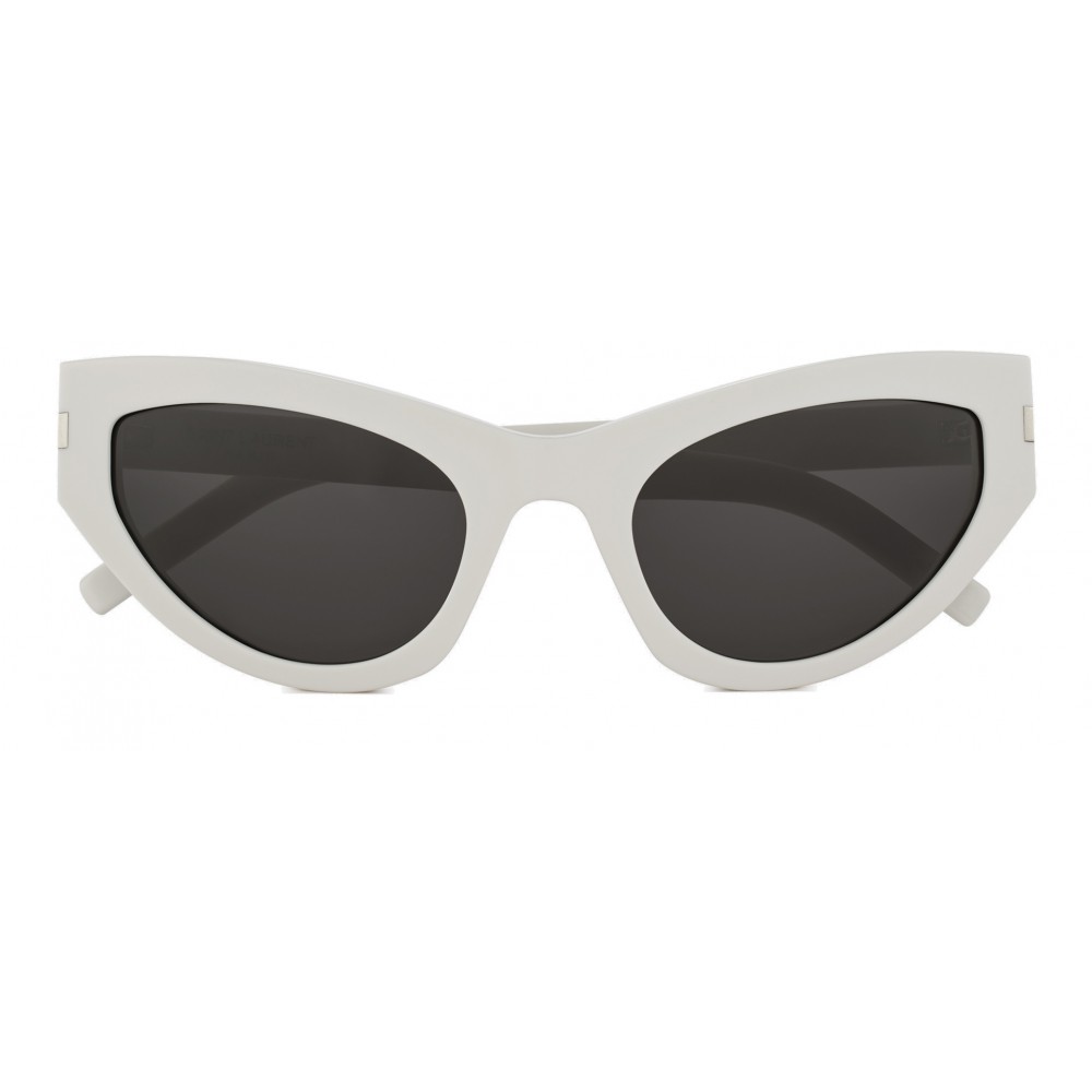 Sunglasses with triangular lenses