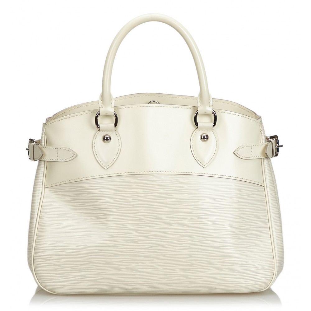 Louis Vuitton Vintage - Passy PM Bag - White Ivory - Leather and