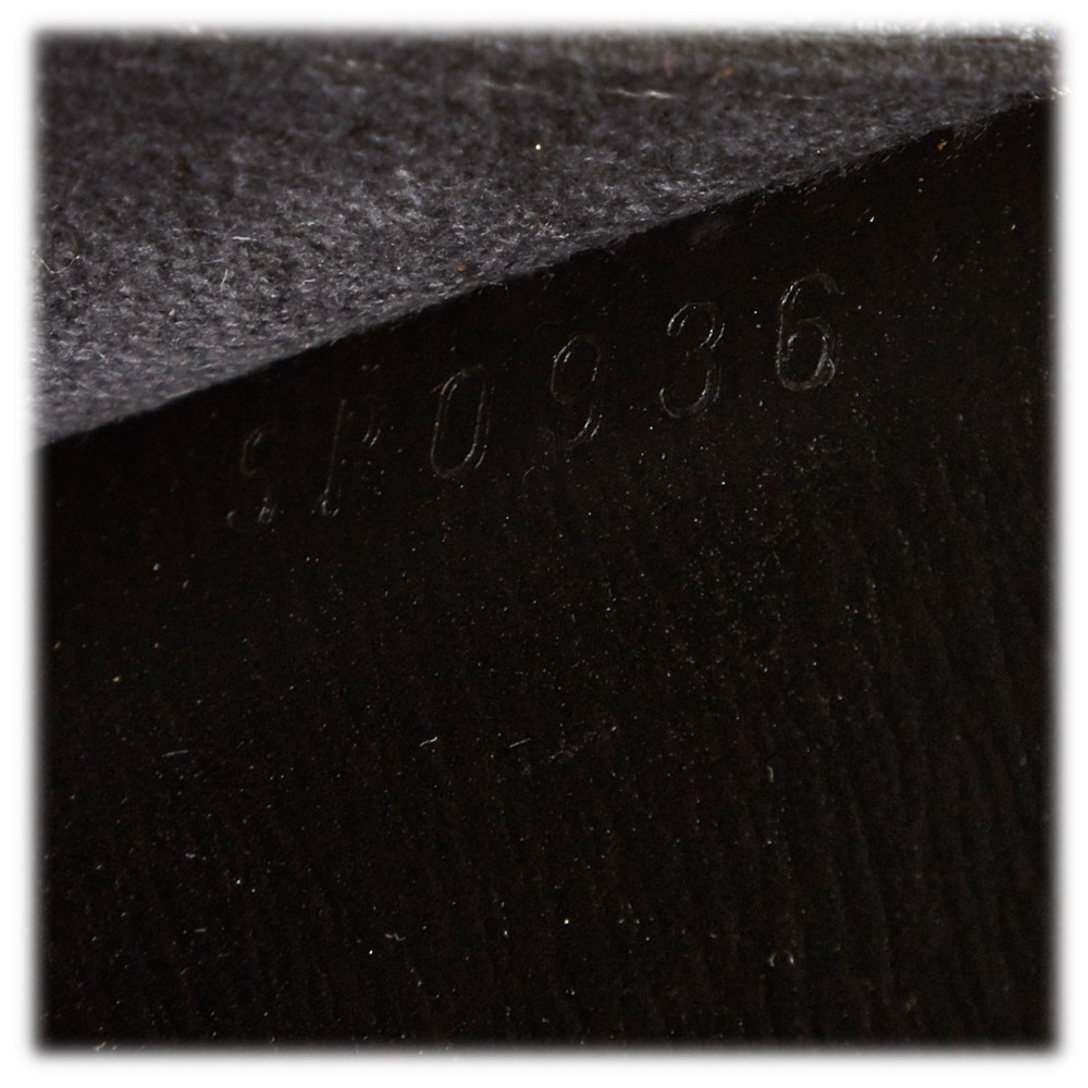 Louis Vuitton Epi Cluny Black Bag – Pickled Vintage