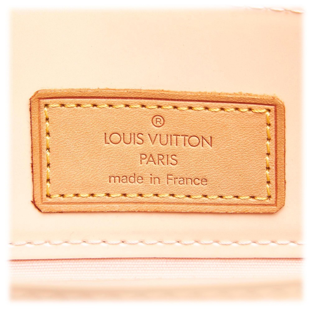 Louis Vuitton Reade PM Perle White Monogram Vernis ○ Labellov ○ Buy and  Sell Authentic Luxury
