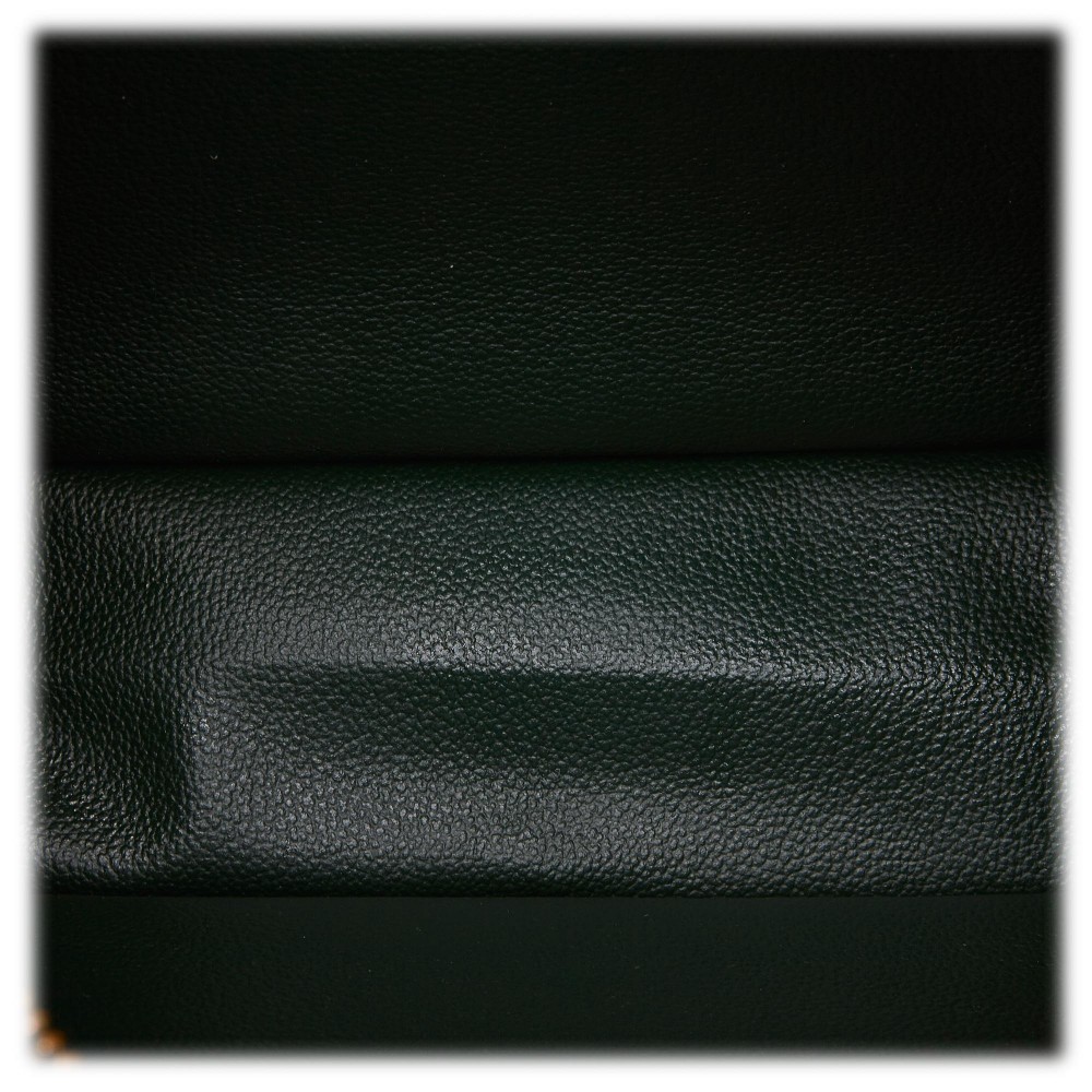 Louis Vuitton's Les Parfums leather cases – Yakymour