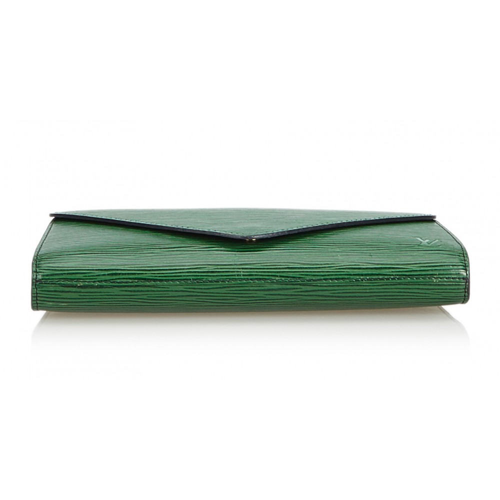 LOUIS VUITTON Epi Art Deco Clutch Bag Green M52634 LV Auth 47351 Leather  ref.988221 - Joli Closet