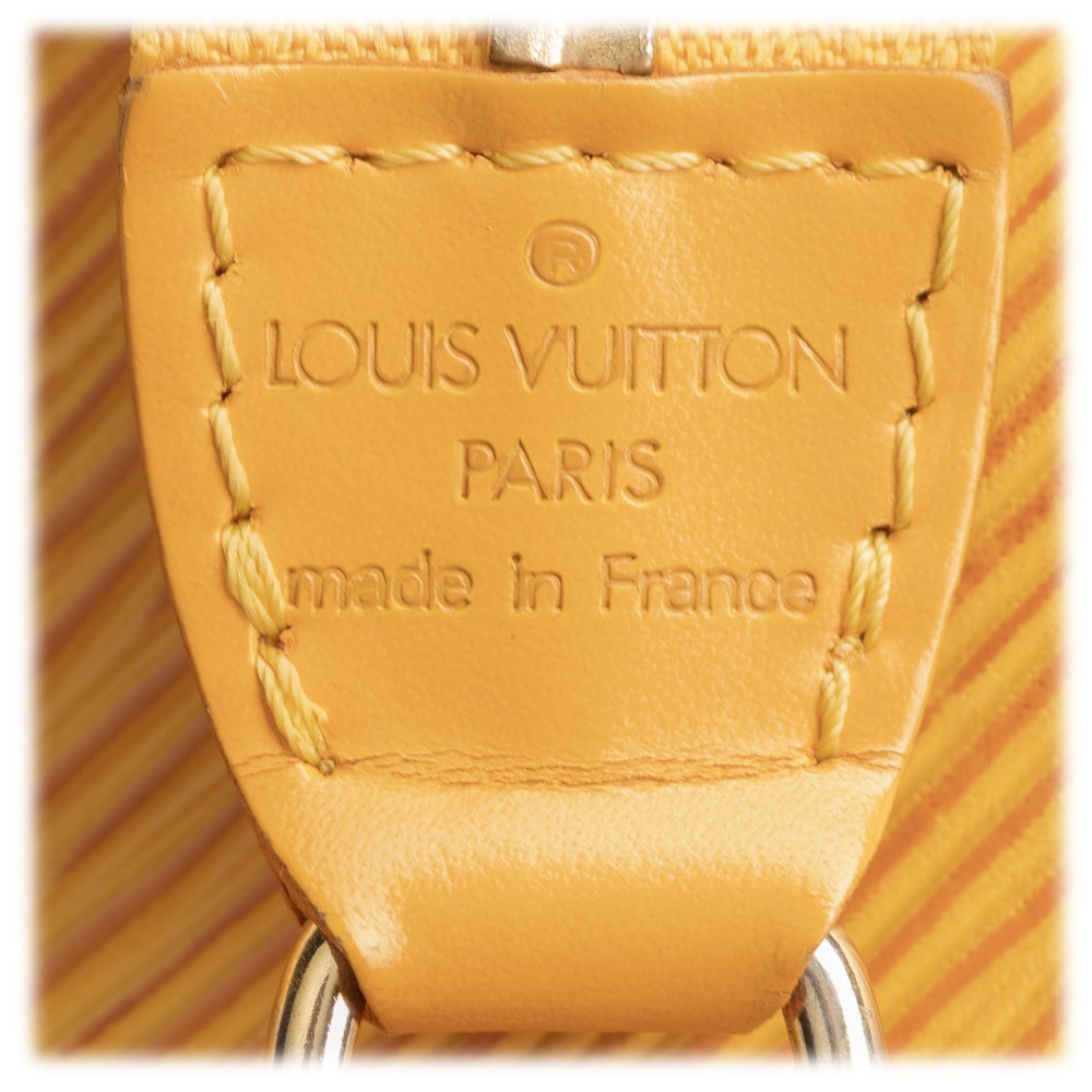 Louis Vuitton Pochette Accessories Epi 24 Yellow Leather Crossbody Bag For  Sale at 1stDibs