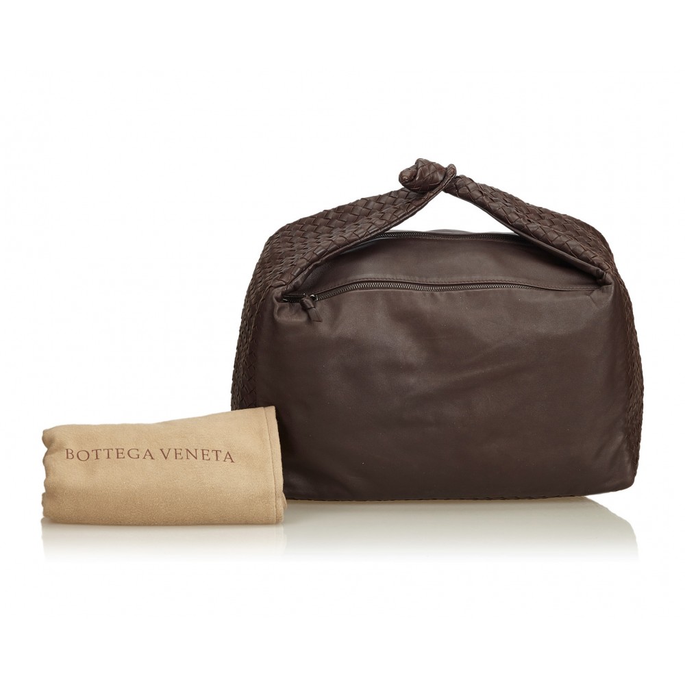 Vintage Bottega Veneta Intrecciato Hobo Bags Available on webstore 🛒  Search code: 20014, 20217, DM for dark brown ✈️International…
