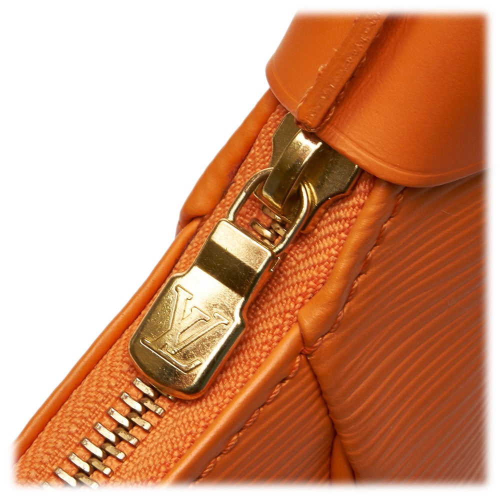 Louis Vuitton Mandarin Epi Leather Neverfull Pouch