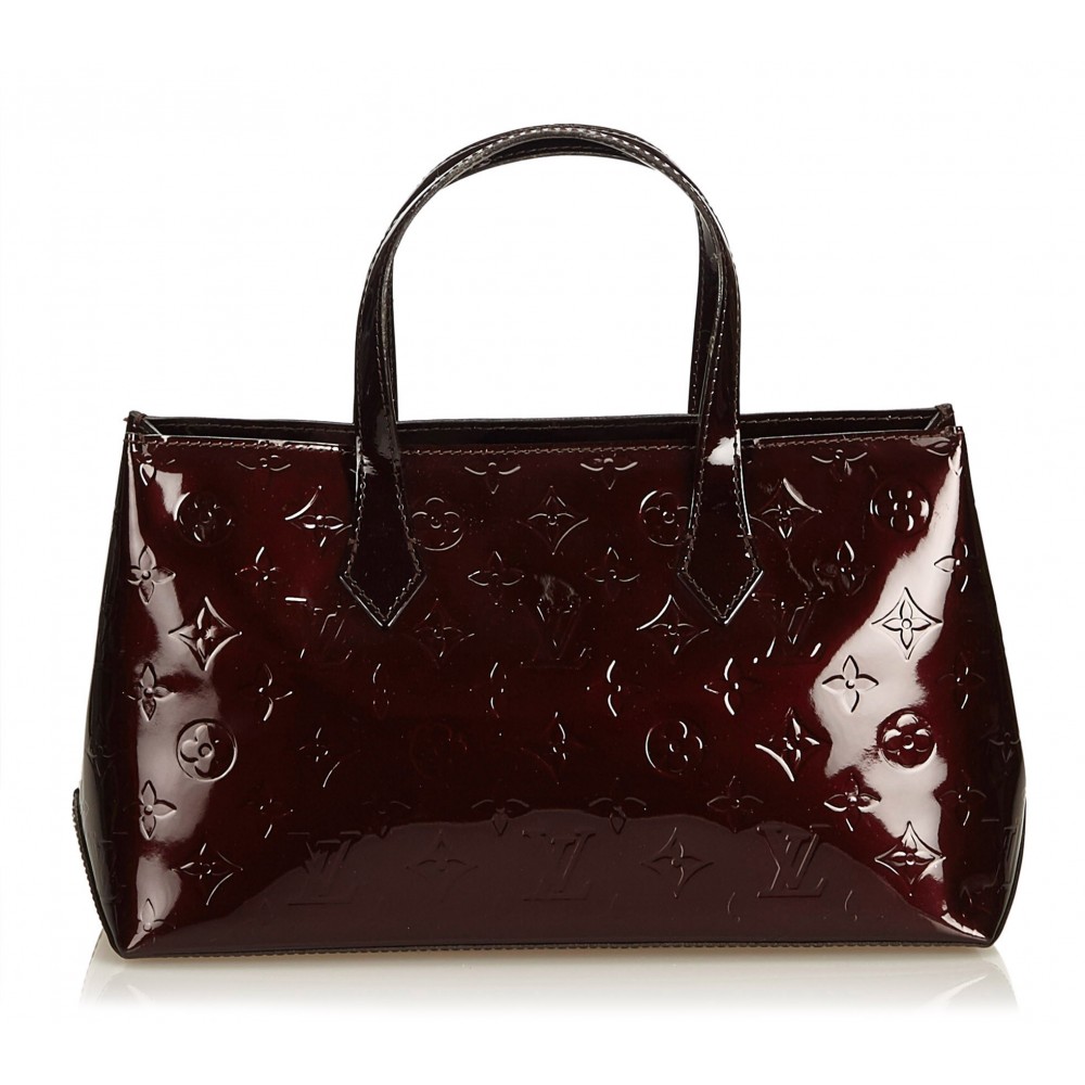 Review on my Louis Vuitton Wilshire PM in Vernis Leather 