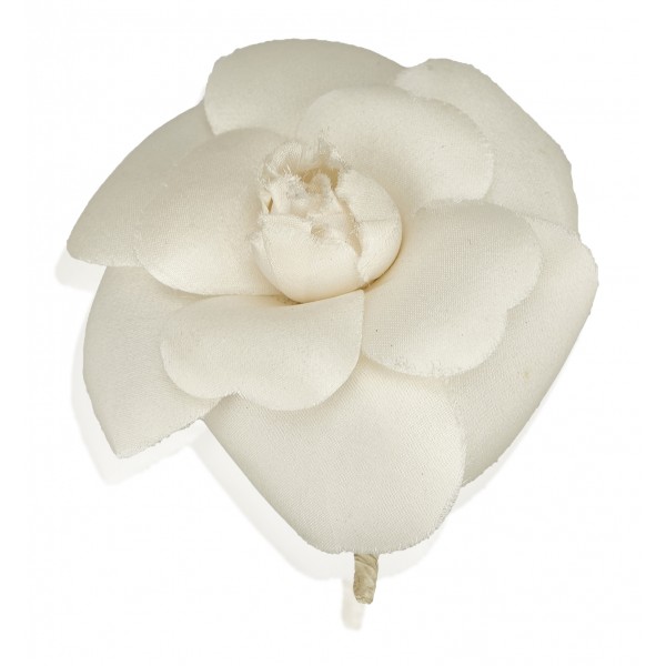 Chanel Vintage Camellia Brooch Bianca Avorio Spilla Chanel Alta Qualita Luxury Avvenice