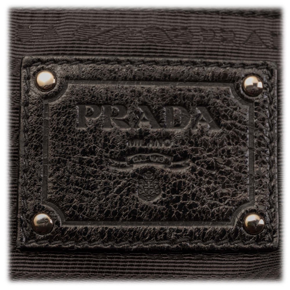 Prada Vintage - Cervo Lux Chain Tote Bag - Black - Leather Handbag