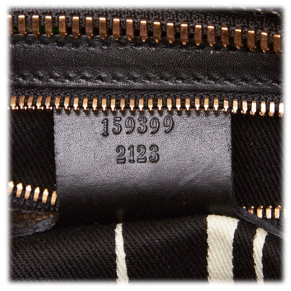 Gucci Vintage - Patent Leather Horsebit Wave Shoulder Bag - Black