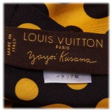 Louis Vuitton Vintage - Yayoi Kusama Printed Silk Scarf - Nero Giallo - Foulard LV in Seta - Alta Qualità Luxury