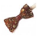 Genius Bowtie - Da Vinci - Mandorla - Papillon in Pelle Scamosciata con Piume - Farfallino di Alta Qualità Luxury