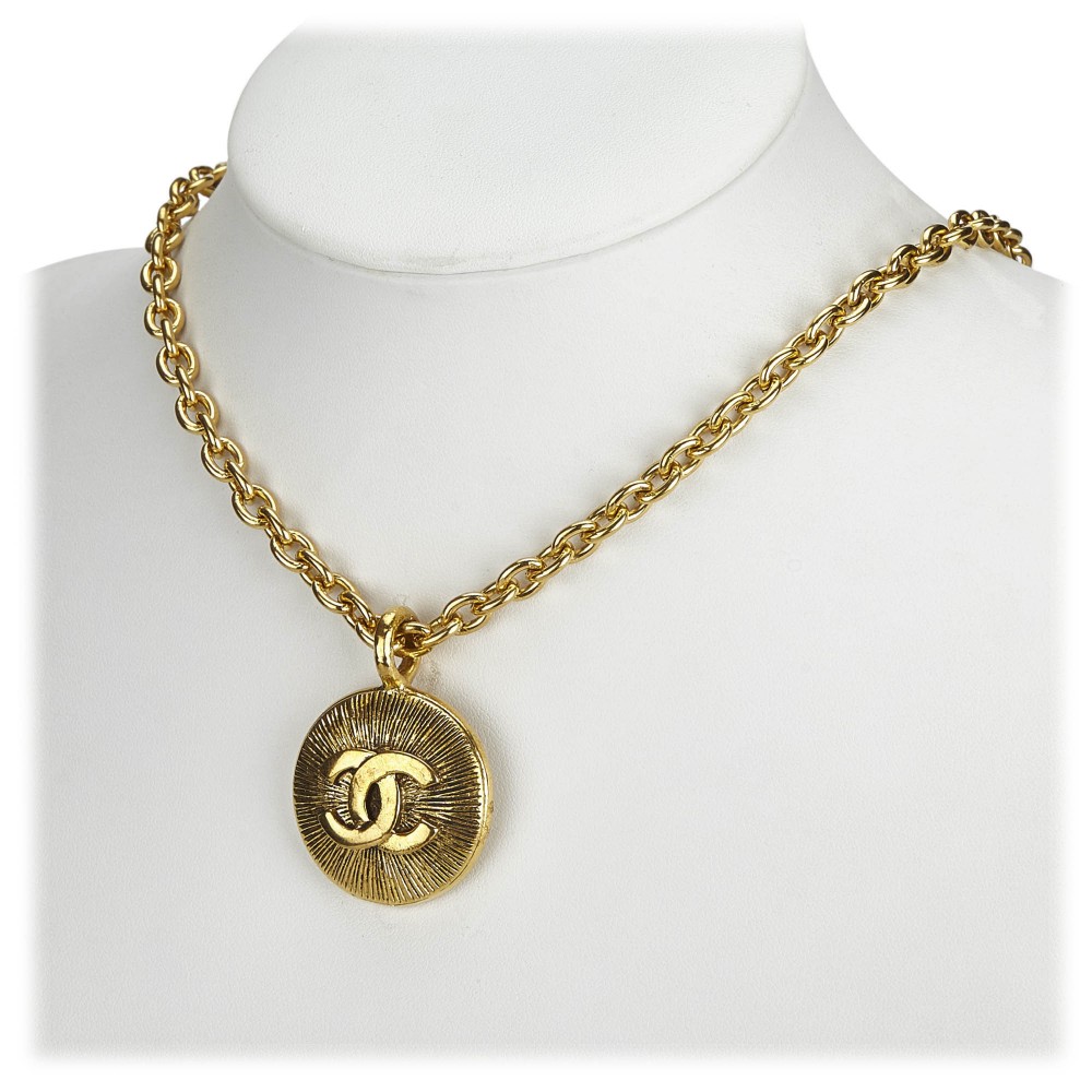 CHANEL PARIS Vintage XL Big CC Pendant 24k Gold Single Double Chain Necklace   My Dreamz Closet
