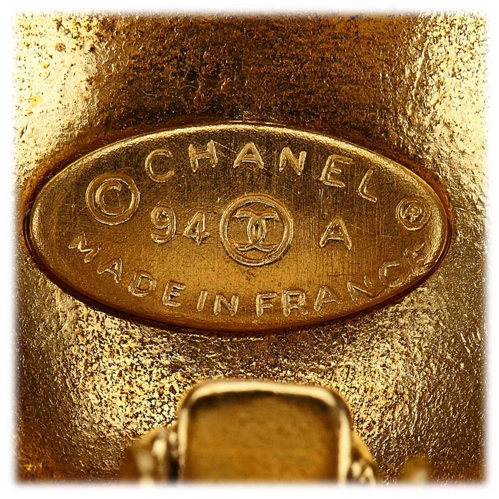 CHANEL CC Logo Button Earrings ClipOn Black Gold 96A Vintage Accessory  72MU097  eBay