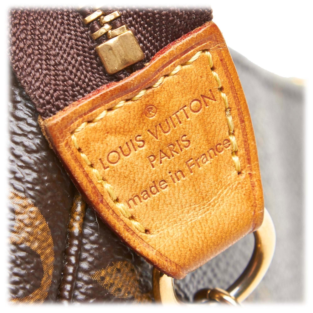 Il lusso è ovunque: Louis Vuitton lancia un astuccio portapastelli da 900  euro in pelle di vitello - LaConceria