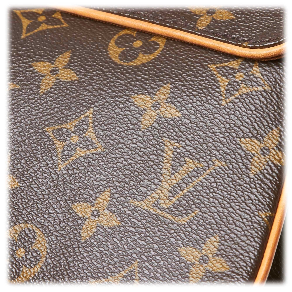 Marelle vintage cloth handbag Louis Vuitton Brown in Cloth - 21533041