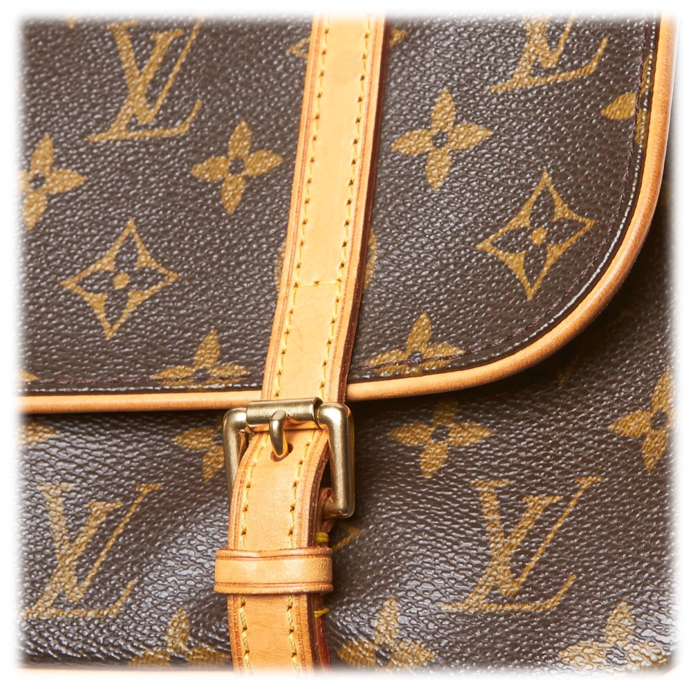 Marelle leather handbag Louis Vuitton Brown in Leather - 20512101