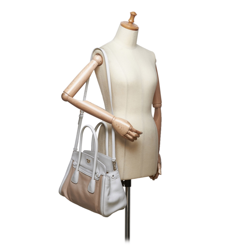 Luxury Handbag Review: Prada Canvas Tote - The Brunette Nomad