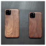 Woodcessories - Cover in Legno di Noce e Kevlar - iPhone 11 Pro Max - Cover in Legno - Eco Case - Ultra Slim - Collezione Kevlar