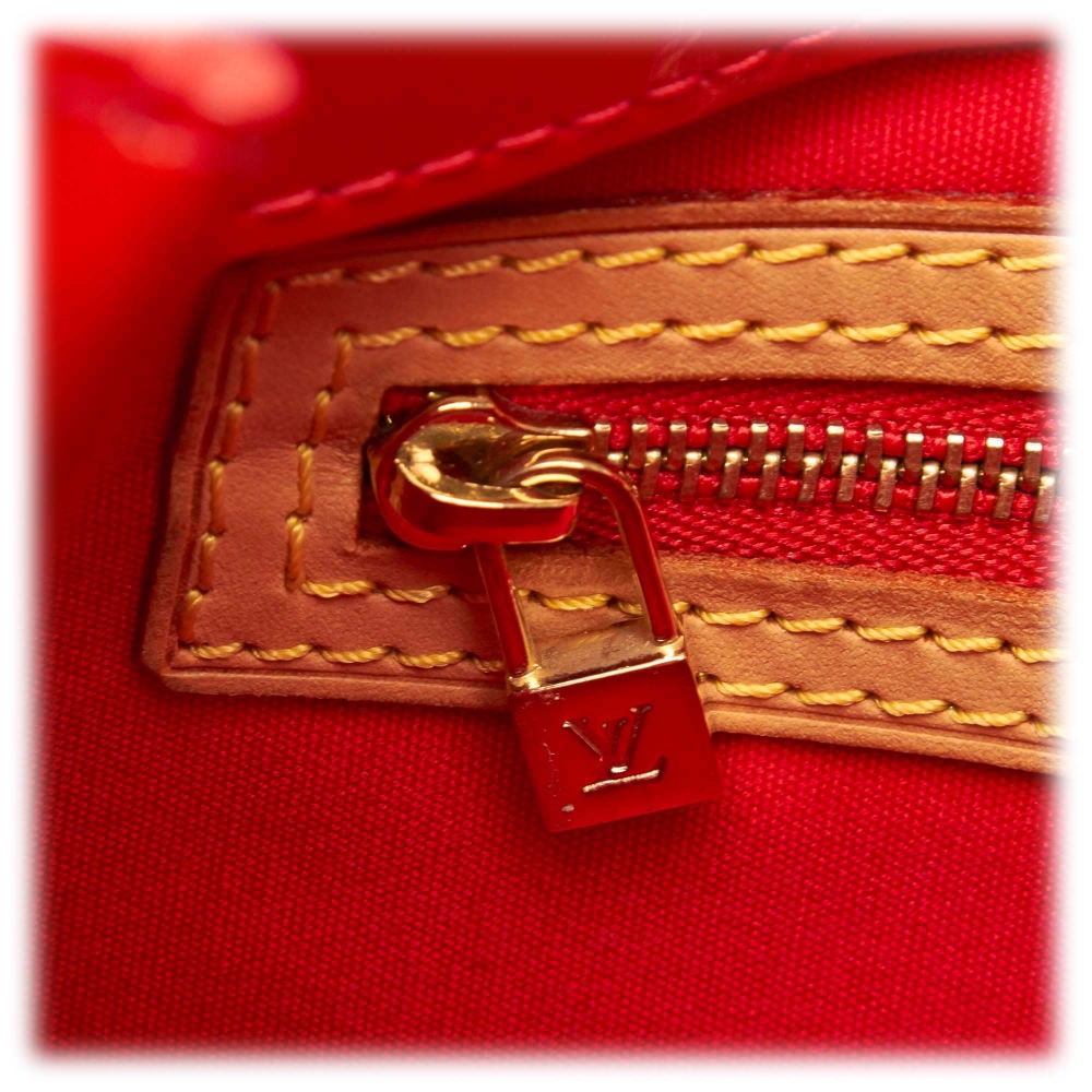 LOUIS VUITTON 2006 Mini LV Monogram Verni Reade PM Bag Amarente Red -  Chelsea Vintage Couture