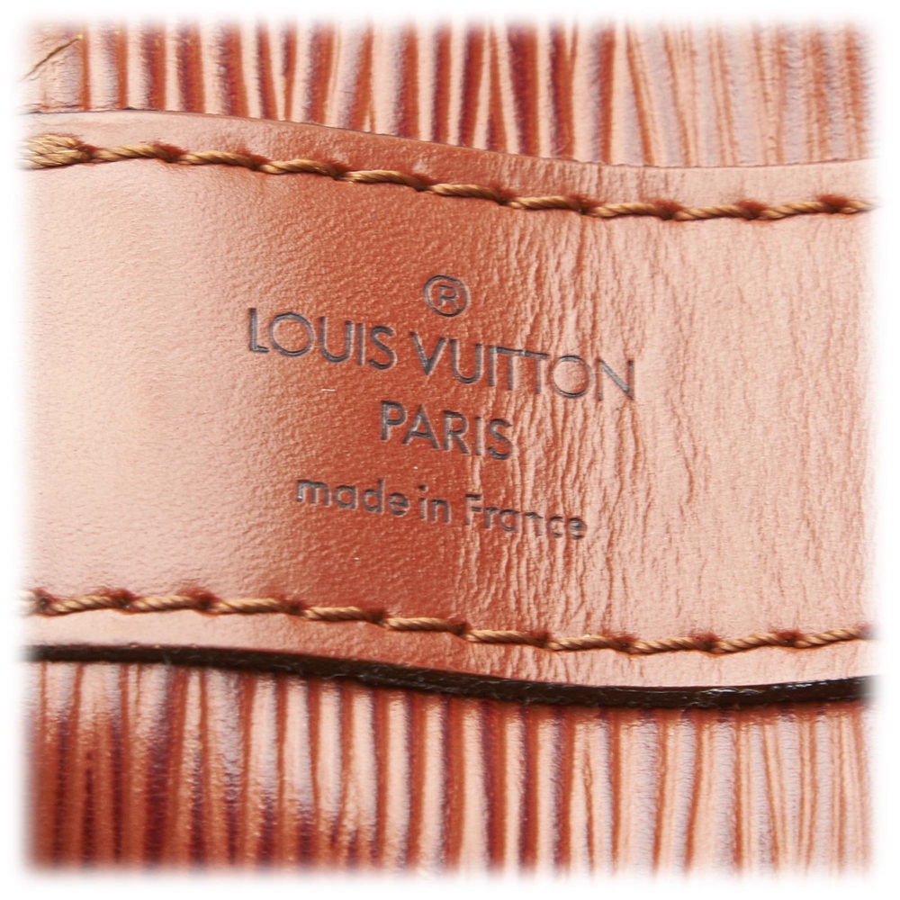 Louis Vuitton Vintage - Epi Sac Depaule Bag - Red - Leather and Epi Leather Handbag - Luxury ...